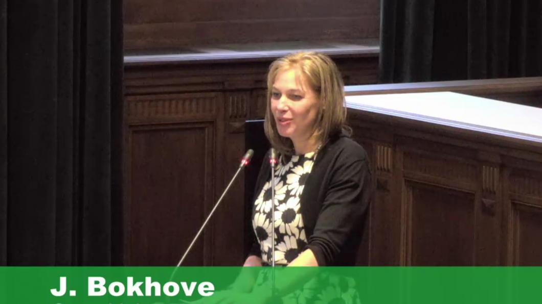 Judith Bokhove in de raadsvergadering Judith algemene beschouwingen 2.PNG