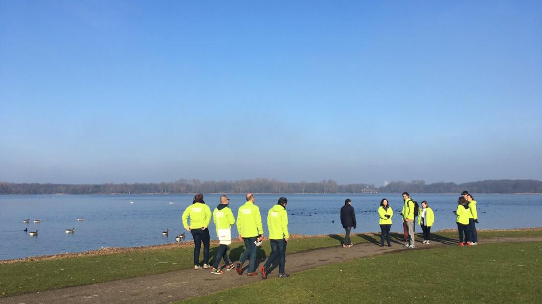 GroenLinks-vrijwilligers op campagne bij de Kralingse Plas C49IgsoWYAAhFip.jpg