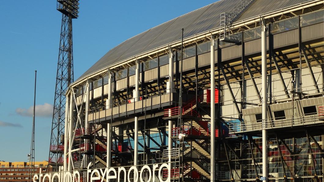 De Kuip arno bonte groenlinks rotterdam demonstratieverbod supporters feyenoord onacceptabel